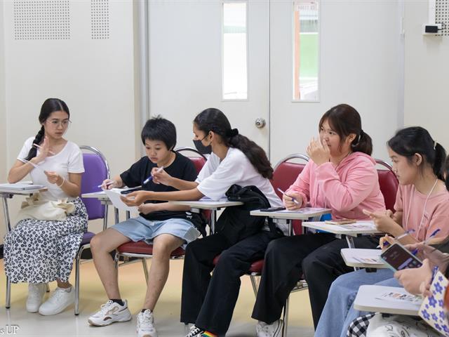 คณะศิลปศาสตร์จัดโครงการปฐมนิเทศ อบรมทักษะทางภาษาและการใช้ชีวิตในมหาวิทยาลัย