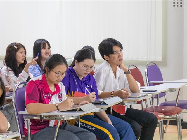 คณะศิลปศาสตร์จัดโครงการปฐมนิเทศ อบรมทักษะทางภาษาและการใช้ชีวิตในมหาวิทยาลัย