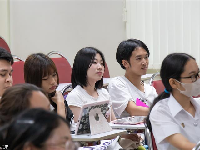 คณะศิลปศาสตร์จัดโครงการปฐมนิเทศ อบรมทักษะทางภาษาและการใช้ชีวิตในมหาวิทยาลัย