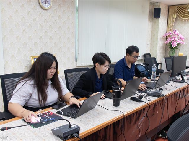 ศูนย์ภาษา คณะศิลปศาสตร์ จัดทดสอบวัดความรู้ภาษาอังกฤษ สำหรับการเปิดใช้โปรแกรมพัฒนาภาษาอังกฤษด้วยตนเอง