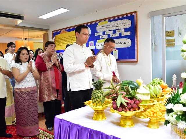 พิธีสักการะองค์สมเด็จพระนเรศวรมหาราช และพิธีทวาทศ จรดบุญ 12 วิทยาลัยการจัดการ