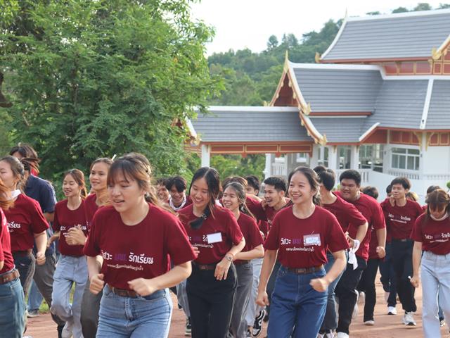 วิศวกรรมศาสตร์ มพ. พาน้องวิ่งหลอมเกียร์ 67 เสริมสร้างความสามัคคีรุ่นพี่ - รุ่นน้อง