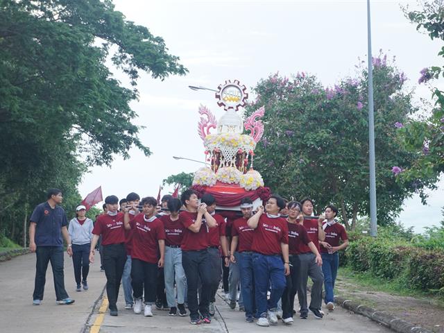 วิศวกรรมศาสตร์ มพ. พาน้องวิ่งหลอมเกียร์ 67 เสริมสร้างความสามัคคีรุ่นพี่ - รุ่นน้อง