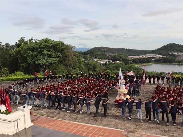 วิศวกรรมศาสตร์ มพ. พาน้องวิ่งหลอมเกียร์ 67 เสริมสร้างความสามัคคีรุ่นพี่ - รุ่นน้อง