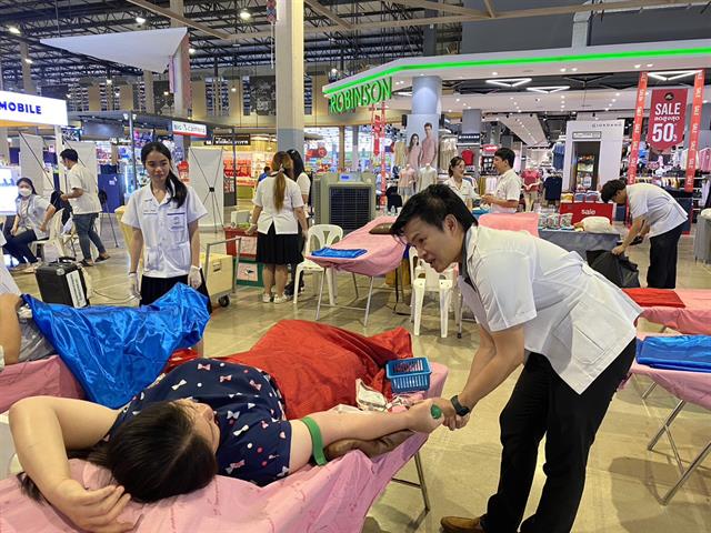สาขาเทคนิคการแพทย์ ร่วมกับกลุ่มงานเทคนิคการแพทย์และพยาธิวิทยาคลินิก รพ.พะเยา จัดกิจกรรม “การให้บริการตรวจสุขภาพทางเทคนิคการแพทย์"