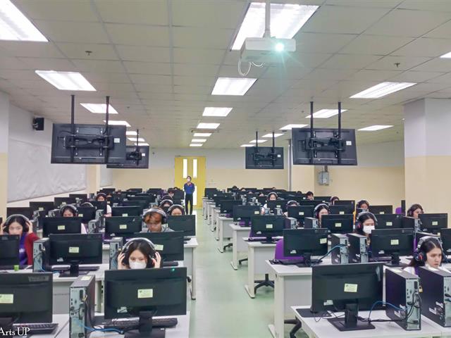 ศูนย์ภาษา คณะศิลปศาสตร์ จัดทดสอบวัดความรู้ภาษาอังกฤษด้วยโปรแกรมสำเร็จรูป และจัดทดสอบวัดความรู้ภาษาอังกฤษ โดยข้อสอบศูนย์ภาษา (UP-STEP)