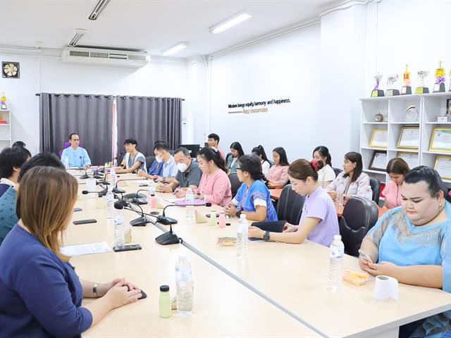 คณะรัฐศาสตร์และสังคมศาสตร์ 