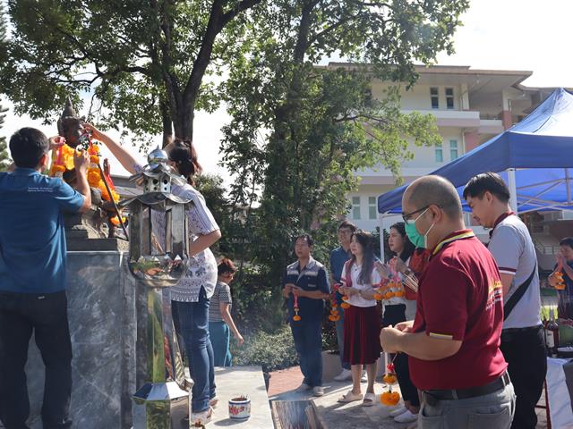 วิศวกรรมศาสตร์ ร่วมกันจัดพิธีสักการะบูชา “พระวิษณุกรรม”