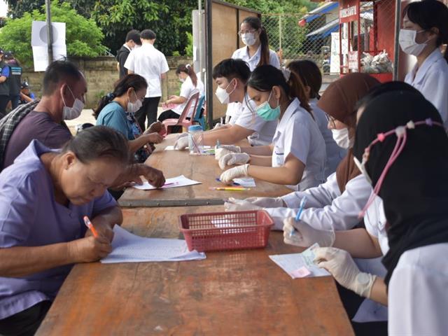 สาขาวิชาเทคนิคการแพทย์ คณะสหเวชศาสตร์  นำนิสิตลงพื้นที่ให้บริการตรวจสุขภาพทางเทคนิคการแพทย์แก่ชุมชน 