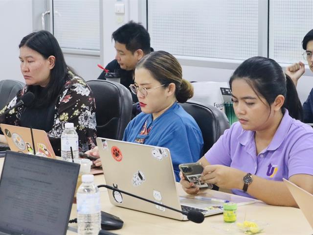 คณะรัฐศาสตร์และสังคมศาสตร์ 