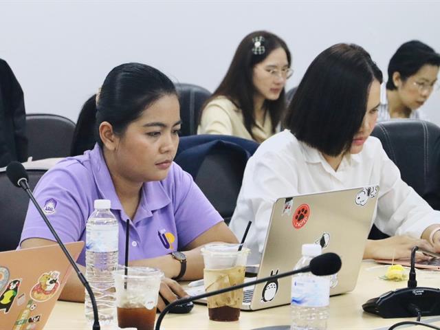 คณะรัฐศาสตร์และสังคมศาสตร์ 