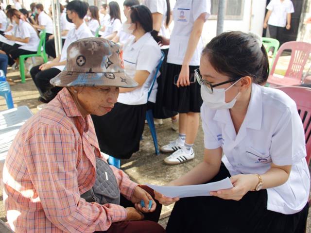 สาขาวิชาเทคนิคการแพทย์ คณะสหเวชศาสตร์ นำนิสิตลงพื้นที่ให้บริการรายงานผลการตรวจวิเคราะห์ทางห้องปฏิบัติการแก่ชุมชน  