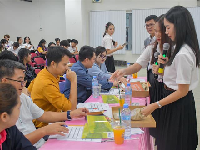 วิทยาลัยการศึกษา ดำเนินกิจกรรมพัฒนาทักษะทางด้านสื่อ นวัตกรรมและเทคโนโลยีทางการศึกษา ประจำปีการศึกษา 2567