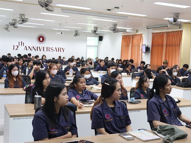 วิศวกรรมอุตสาหการ มพ. จัดสัมมนา “การเพิ่มความน่าสนใจให้กับเรซูเม่และพัฒนาทักษะการนำเสนองาน”