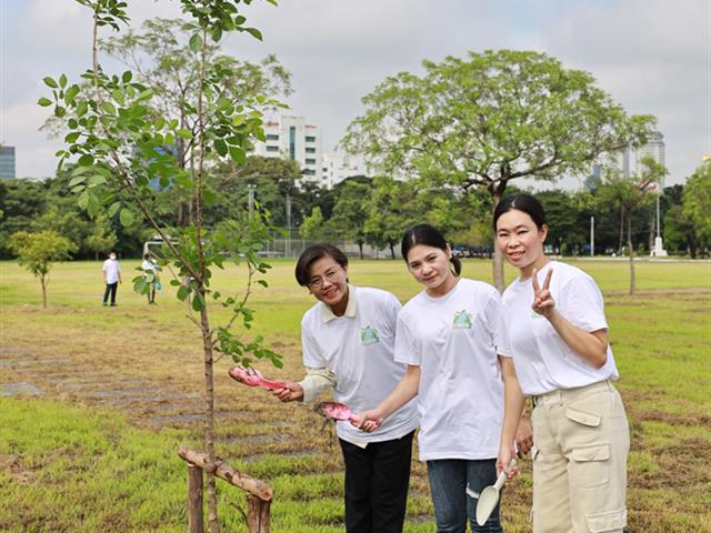 วิทยาลัยการจัดการ เข้าร่วมโครงการ " Paint it Green 2024  เติมสีเขียวให้โลกสดใส ครั้งที่ 2" ณ กองพันทหารสื่อสาร ที่ 19 เขตสาทร กรุงเทพฯ