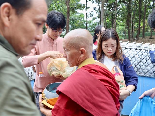 คณะรัฐศาสตร์และสังคมศาสตร์ 