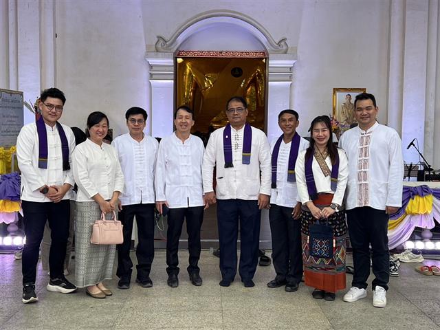 คณะสาธารณสุขศาสตร์ โดย ผู้ช่วยศาสตราจารย์ ดร.สมคิด จูหว้า คณบดีคณะสาธารณสุขศาสตร์ พร้อมด้วยผู้บริหาร อาจารย์ และบุคลากร เข้าร่วมพิธีพิธีถวายผ้าพระกฐินพระราชทาน มหาวิทยาลัยพะเยา ประจำปี 2567 ณ พระวิหารหลวง วัดศรีโคมคำ (พระอารามหลวง) ตำบลเวียง อำเภอเมืองพะเยา จังหวัดพะเยา 