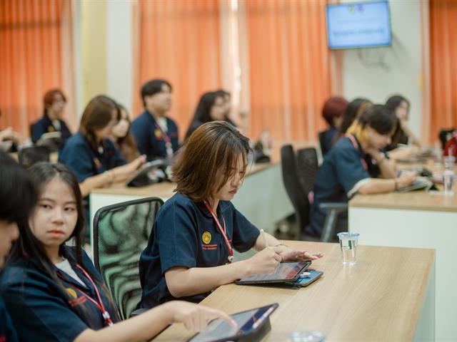 คณะวิศวกรรมศาสตร์ ให้การต้อนรับสโมสรนิสิต ม.บูรพา เพื่อศึกษาดูงานและแลกเปลี่ยนเรียนรู้การทำกิจกรรมนิสิตร่วมกัน