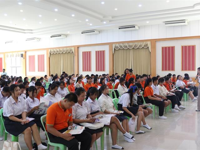 คณะวิทยาศาสตร์การแพทย์ออกแนะแนวการศึกษาต่อในระดับอุดมศึกษาให้กับโรงเรียนในพื้นที่จังหวัดขอนแก่น