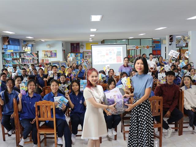 คณะวิทยาศาสตร์การแพทย์ออกแนะแนวการศึกษาต่อในระดับอุดมศึกษาให้กับโรงเรียนในพื้นที่จังหวัดขอนแก่น