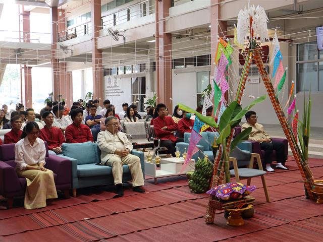 คณะวิศวกรรมศาสตร์ ส่งท้ายปีเก่า จัดสานสัมพันธ์สร้างขวัญกำลัง เสริมสิริมงคลแก่บุคลากรและนิสิต