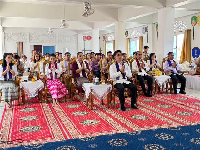 มหาวิทยาลัยพะเยาสืบสานประเพณีห่มผ้า และสรงน้ำพระมุนีศรีวิสุทธิคุณ ประจำปี 2568