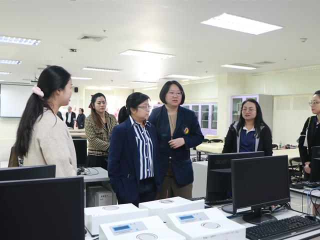 คณะสาธารณสุขศาสตร์ มหาวิทยาลัยพะเยา ให้การต้อนรับคณะอนุกรรมการวิชาชีพสาขาการแพทย์แผนจีน 