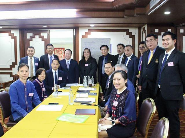 คณบดีวิทยาลัยการศึกษา เข้าร่วมประชุมสัมมนาการจัดทำสมุดปกขาวทิศทางการศึกษาไทยที่สังคมคาดหวัง