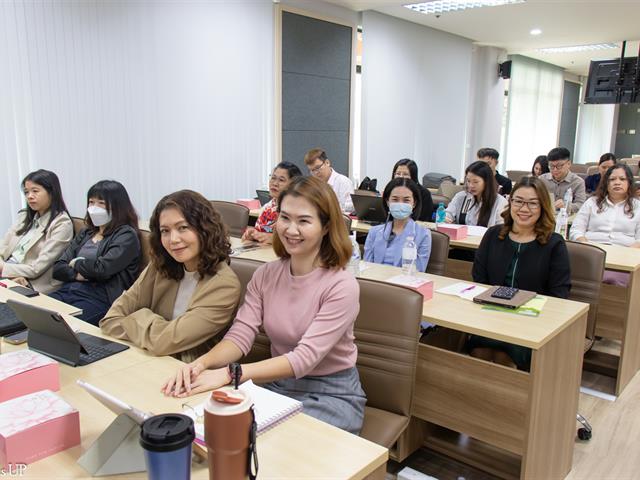 School of Liberal Arts Organizes Career Advancement Program for Faculty Members