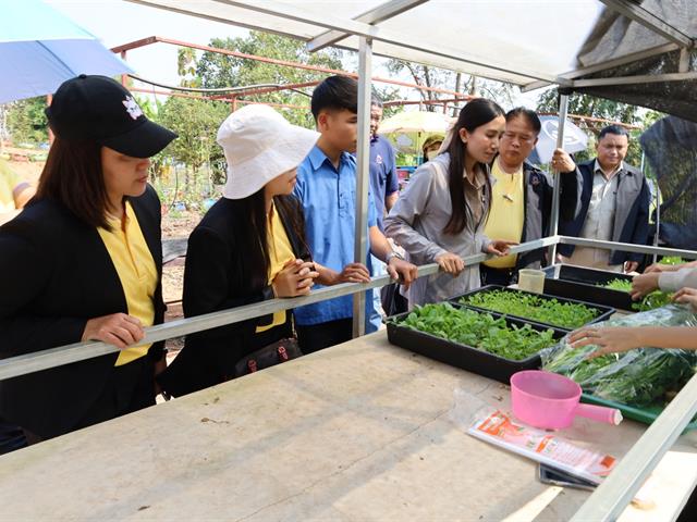 ศึกษาดูงานโรงเรียนศาสตร์พระราชาวิทยาเขตกู่เต้า