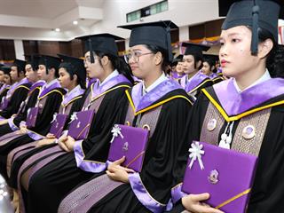 Her Royal Highness Princess Maha Chakri Sirindhorn Confers Degrees to University of Phayao Graduates for the Academic Year 2023