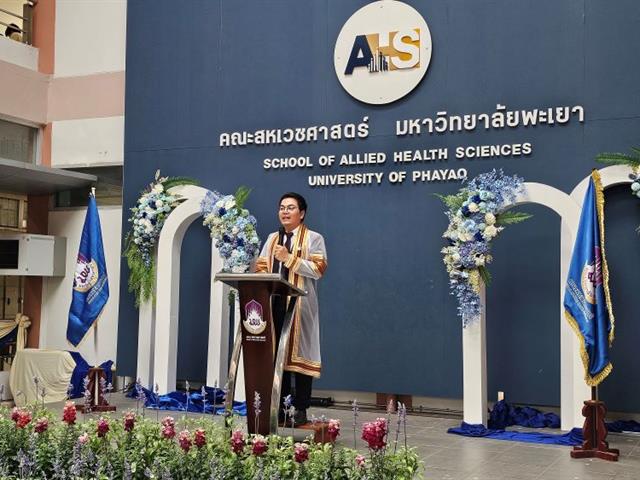 คณบดี นำทีมอาจารย์ บุคลากรคณะสหเวชศาสตร์ ร่วมแสดงความยินดีกับบัณฑิตคณะสหเวชศาสตร์