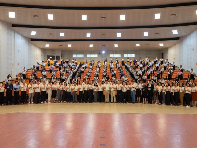 School of Liberal Arts, conducted rehearsal sessions for graduates to prepare them for the conferral of degrees for the academic year 2023.