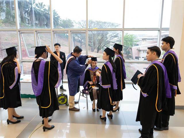 School of Liberal Arts, conducted rehearsal sessions for graduates to prepare them for the conferral of degrees for the academic year 2023.