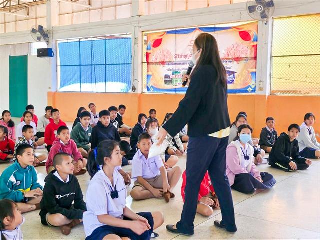 School of Education conducted an academic service project for the community on the topic of “The processing of Thai herbs (Thai herbal inhaler)”