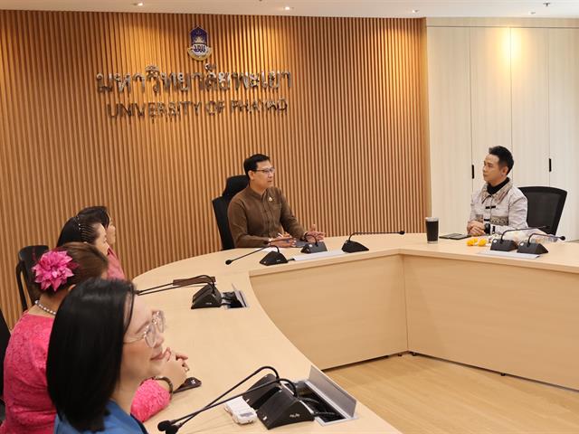 สโมสรนิสิตวิทยาลัยการจัดการ มหาวิทยาลัยพะเยา เข้าพบผู้บริหารเพื่อหารือแผนดำเนินงานปีงบประมาณ พ.ศ. 2568