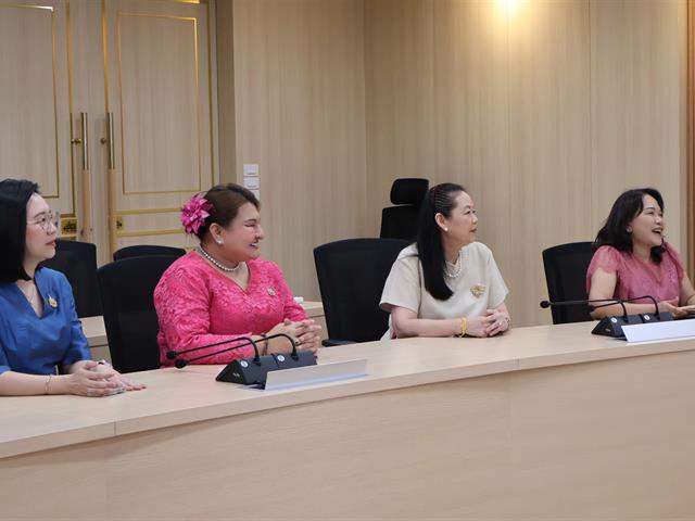 สโมสรนิสิตวิทยาลัยการจัดการ มหาวิทยาลัยพะเยา เข้าพบผู้บริหารเพื่อหารือแผนดำเนินงานปีงบประมาณ พ.ศ. 2568