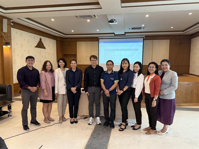 คณะศิลปศาสตร์ร่วมอบรม “บรรยายจรรยาบรรณของผู้ประเมินคุณภาพการศึกษาภายใน  และแนวทางการประเมินหลักสูตร ตามเกณฑ์ AUN QA ระดับสากล”