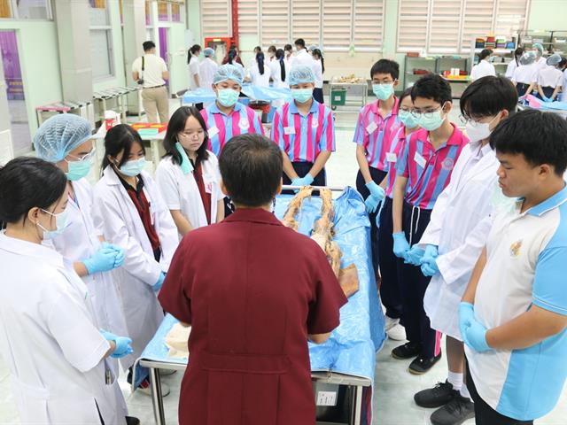 คณะวิทยาศาสตร์การแพทย์, เตรียมติดหมอ