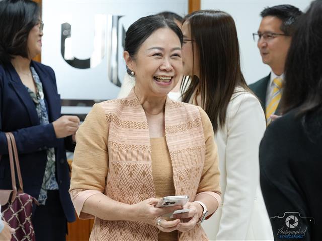 คณะบริหารธุรกิจและนิเทศศาสตร์  