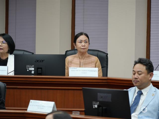 คณะบริหารธุรกิจและนิเทศศาสตร์  