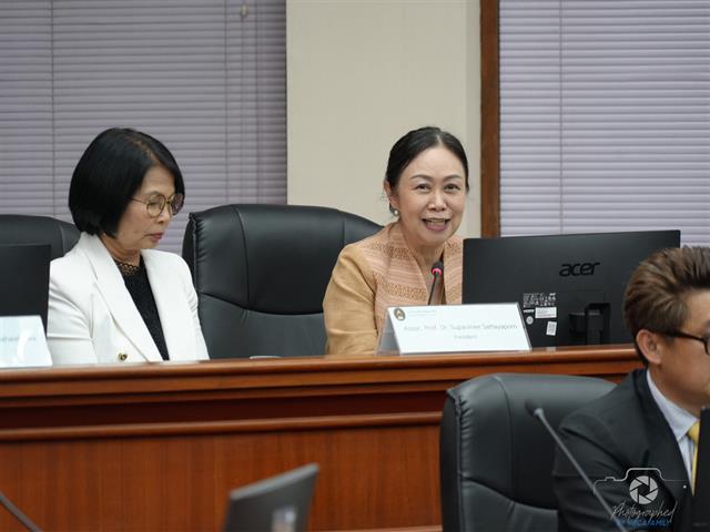 คณะบริหารธุรกิจและนิเทศศาสตร์  