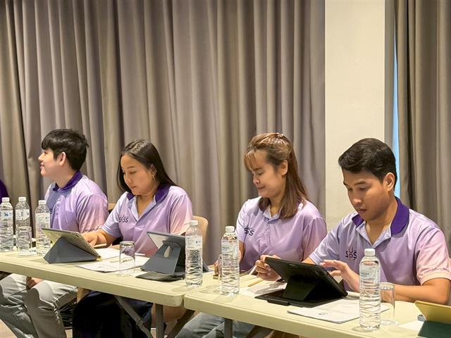 คณะรัฐศาสตร์และสังคมศาสตร์ 