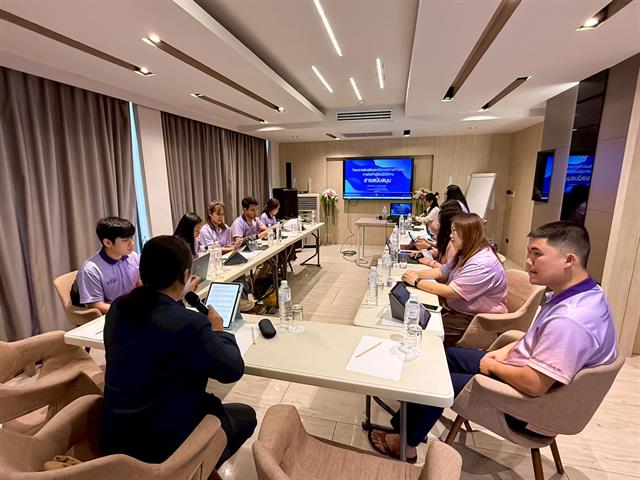 คณะรัฐศาสตร์และสังคมศาสตร์ 