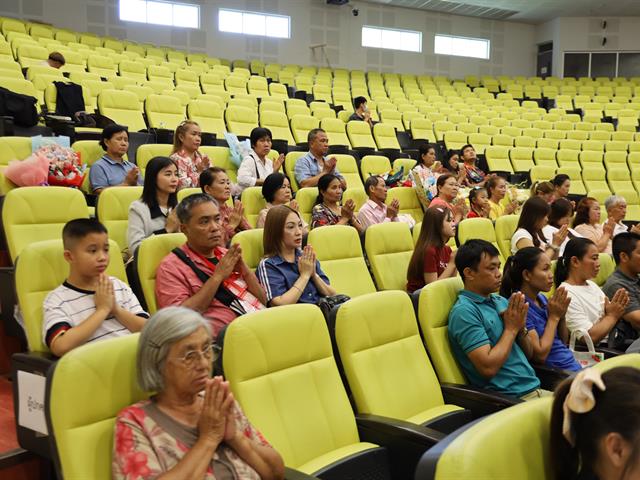 พิธีสำเร็จการศึกษา หลักสูตรประกาศนียบัตรผู้ช่วยพยาบาล 
