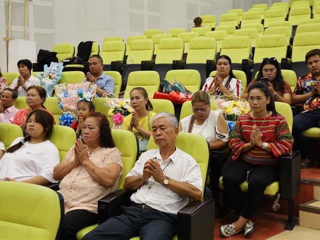 พิธีสำเร็จการศึกษา หลักสูตรประกาศนียบัตรผู้ช่วยพยาบาล 