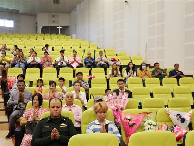 พิธีสำเร็จการศึกษา หลักสูตรประกาศนียบัตรผู้ช่วยพยาบาล 