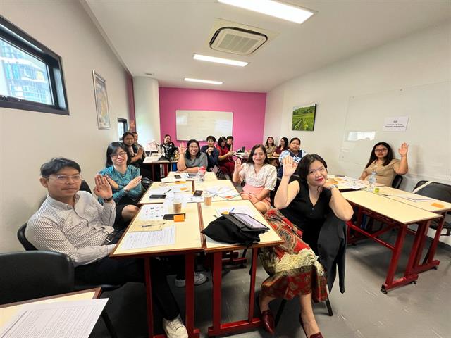 อาจารย์ประจำสาขาวิชาภาษาฝรั่งเศส คณะศิลปศาสตร์ ได้รับเชิญเป็นวิทยากรในโครงการฝึกอบรมครูสอนภาษาฝรั่งเศสเพื่อพัฒนาความรู้สู่มาตรฐานยุโรป SCAC-OBEC 2024