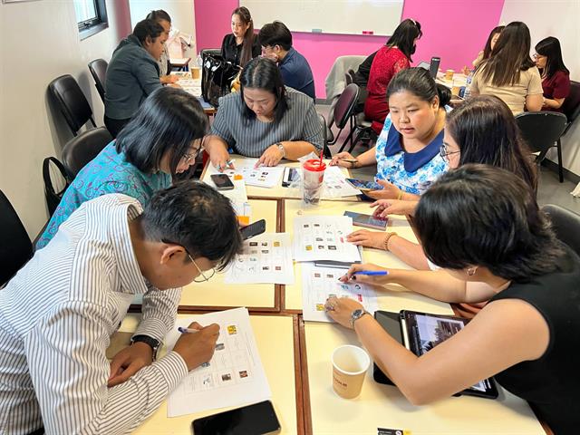 อาจารย์ประจำสาขาวิชาภาษาฝรั่งเศส คณะศิลปศาสตร์ ได้รับเชิญเป็นวิทยากรในโครงการฝึกอบรมครูสอนภาษาฝรั่งเศสเพื่อพัฒนาความรู้สู่มาตรฐานยุโรป SCAC-OBEC 2024