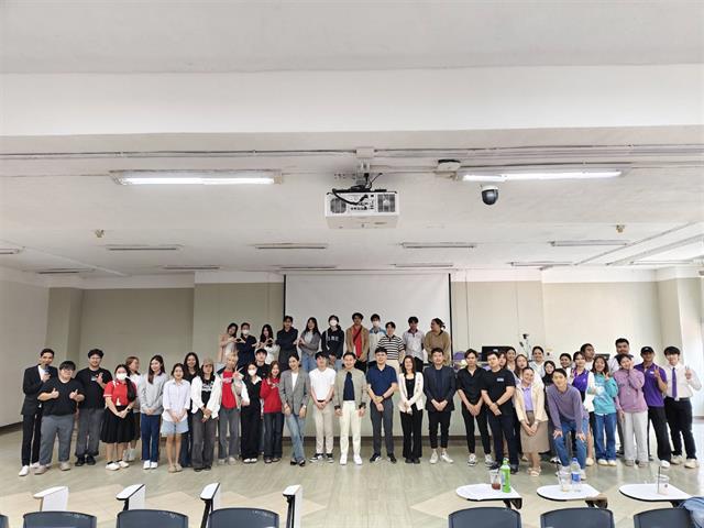 คณะบริหารธุรกิจและนิเทศศาสตร์  
